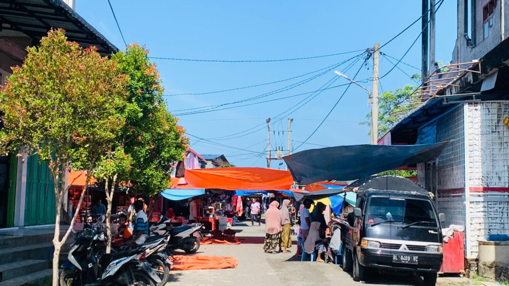 Pasar Gampong Keude Ulim